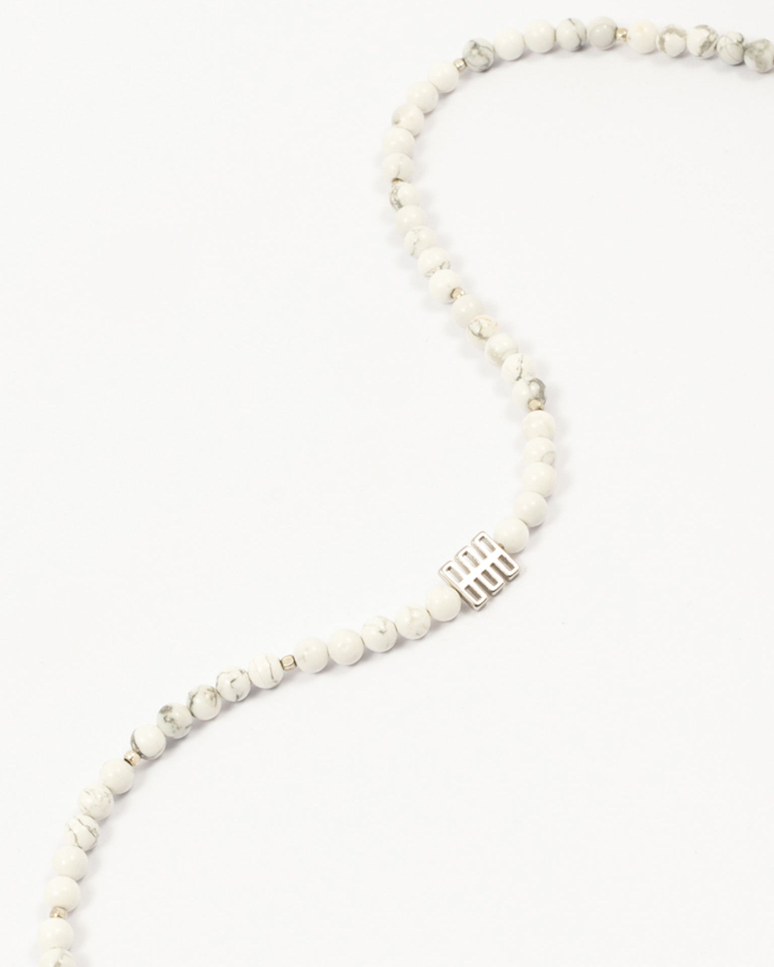 Howlite Choker (6mm)